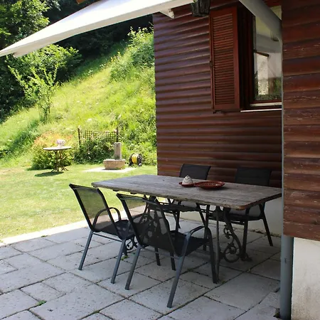Panoramic Forest And Castle View Chalet