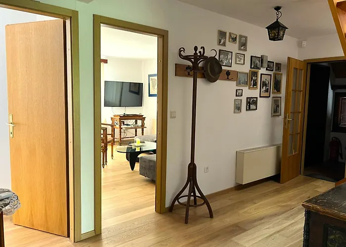 Panoramic Forest And Castle View Шале Блед